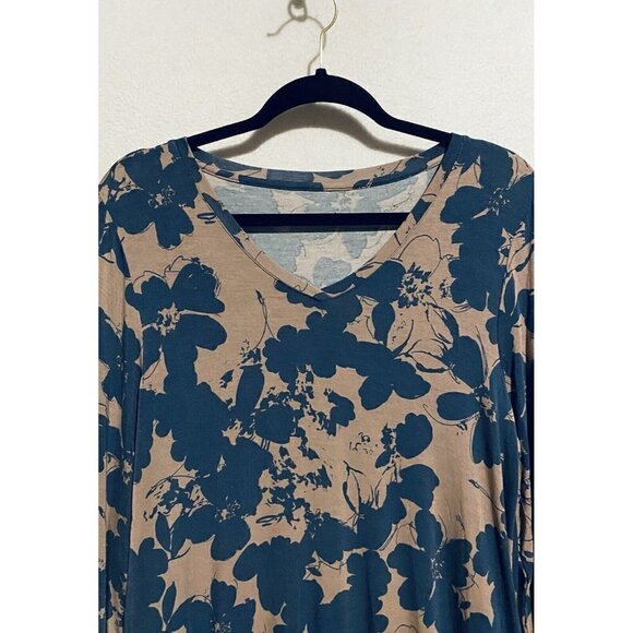 LOGO Lori Goldstein Top Womens Medium Floral Knit Tunic Asymmetrical Ruffle Hem - Picture 3 of 9